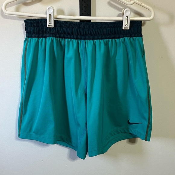 Nike Sri Fit Shorts Sz Small - Picture 2 of 9